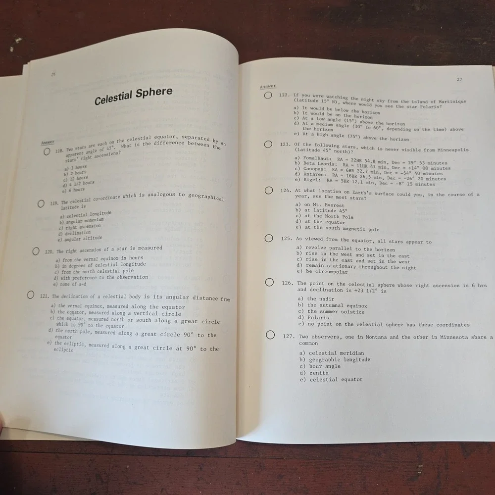 Astronomy Questions - A Study Guide - University of Minnesota MN 1980 Book‎ RARE